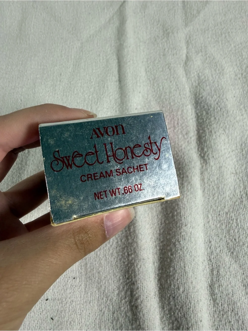 Vintage Avon Sweet Honesty .66 OZ. Cream Sachet